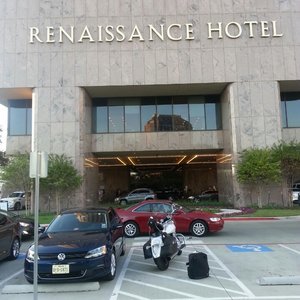 Renaissance Dallas Hotel
