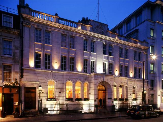 Courthouse Hotel London