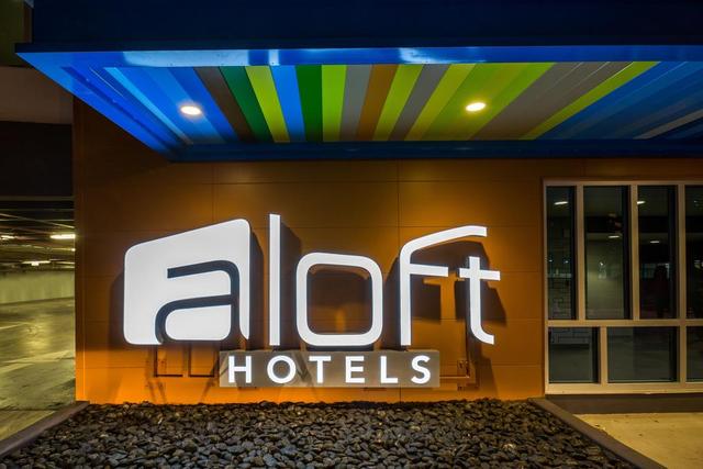 Aloft Tampa Downtown