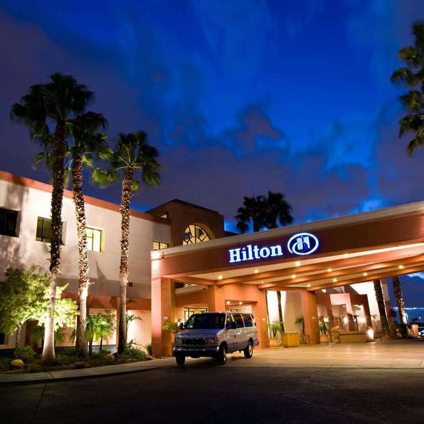 Hilton Phoenix Airport