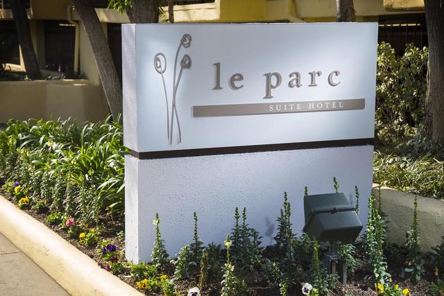 Le Parc Suite Hotel