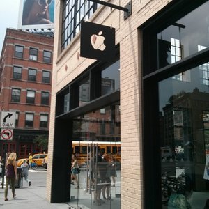 Apple Retail Store West 14th Street