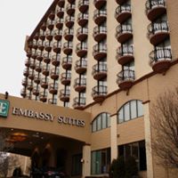 Embassy Suites- Kansas Ci...
