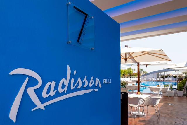 Radisson Blu es. Hotel