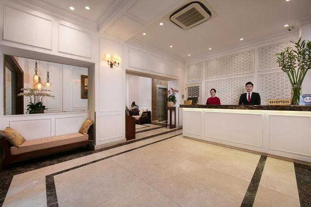 Khách sạn Hồng Ngọc Dynastie