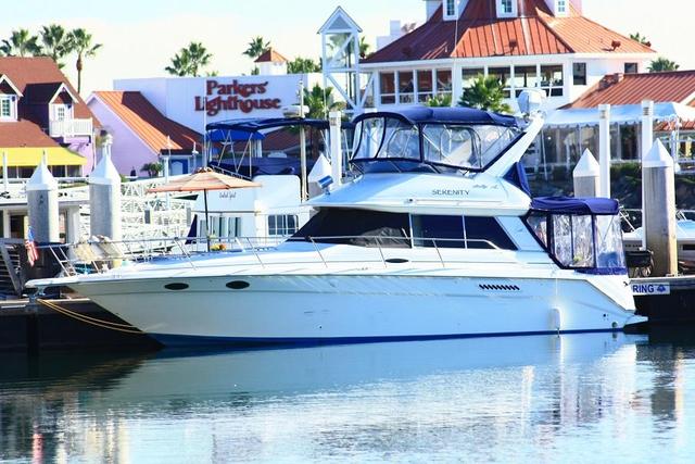 Dockside Boat & Bed