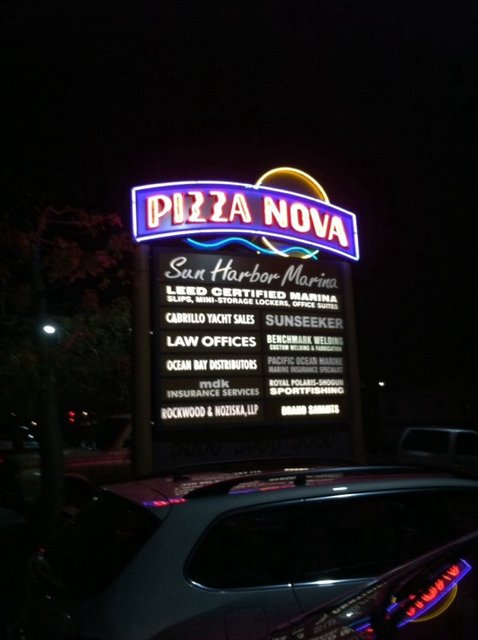 Pizza Nova