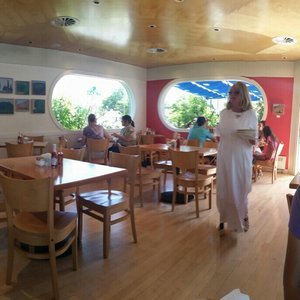 Finn's Cafe