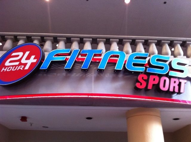 24 Hour Fitness: Horton Plaza