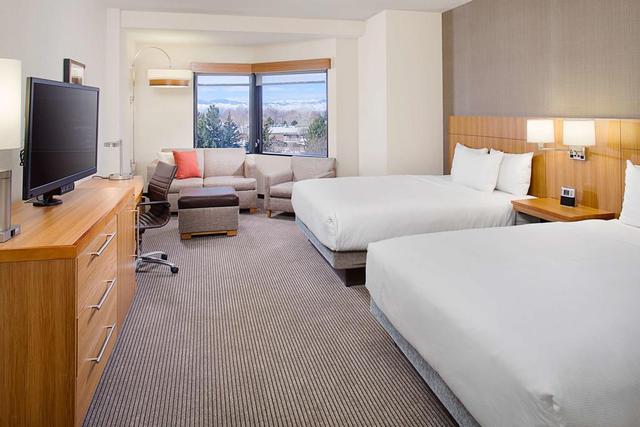 Hyatt Place Denver/Cherry Creek Hotel