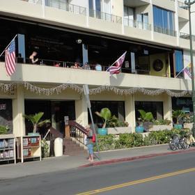 Hula's Bar & Lei Stand