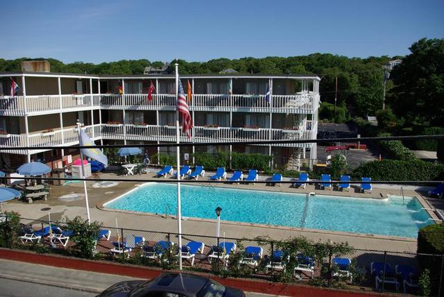 Surfside Hotel and Suites