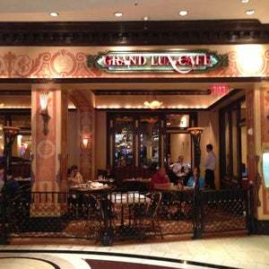 Grand Lux Cafe