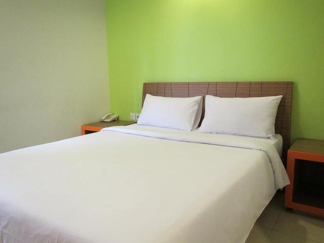 Studio One Hotel