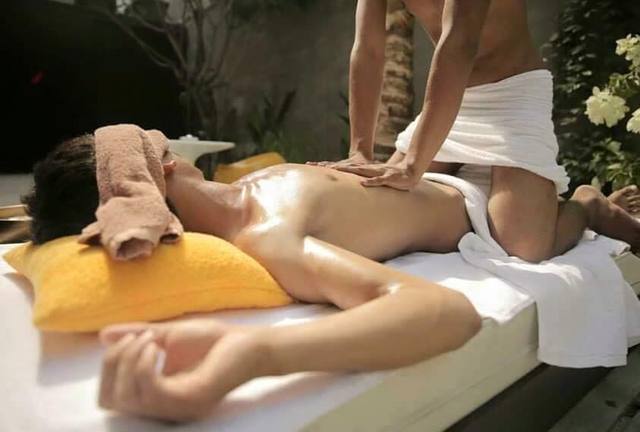 Men World Massage