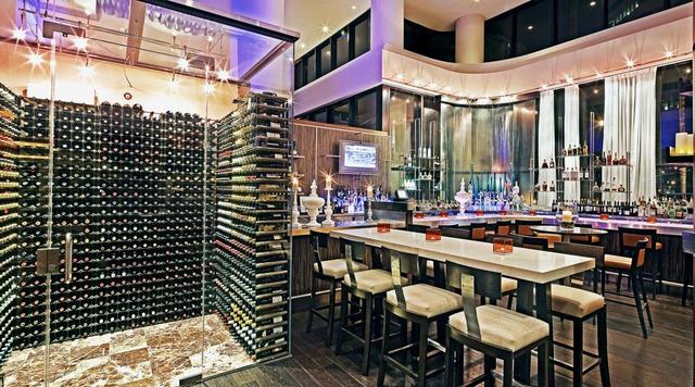 Renaissance Long Beach Hotel