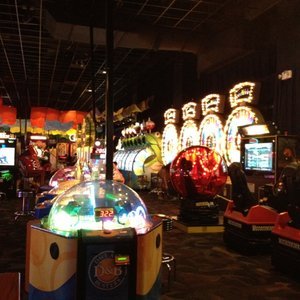 Dave & Buster's