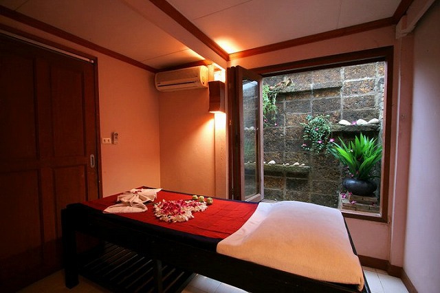 Sanctuary Spa & Massage