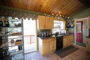 Jewel Lake Bed & Breakfast