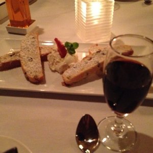 Tavolo Wine Bar and Tuscan Grille
