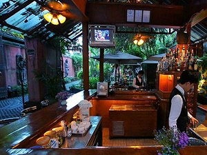 Garden Bar