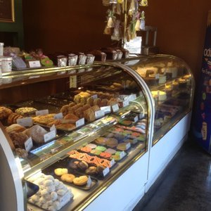 Russell's Bakery & Coffee Bar