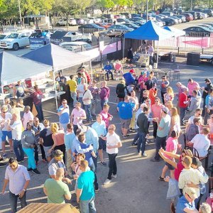 Woody's Sports and Video Bar