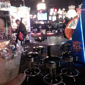 Dave & Buster's