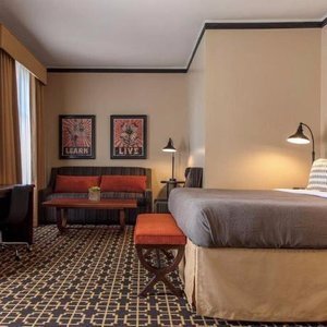 Peery Hotel