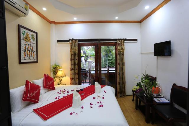 Singharat Guest House